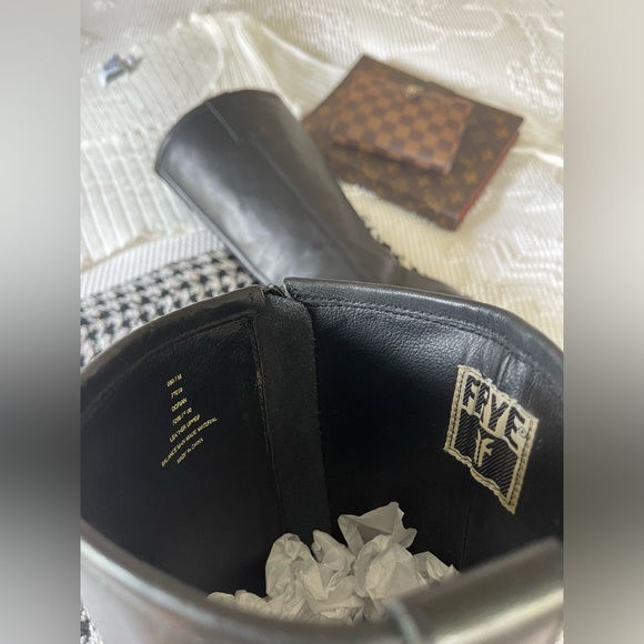 FRYE | Black Dorian Platform Boots - Picture 7 of 8